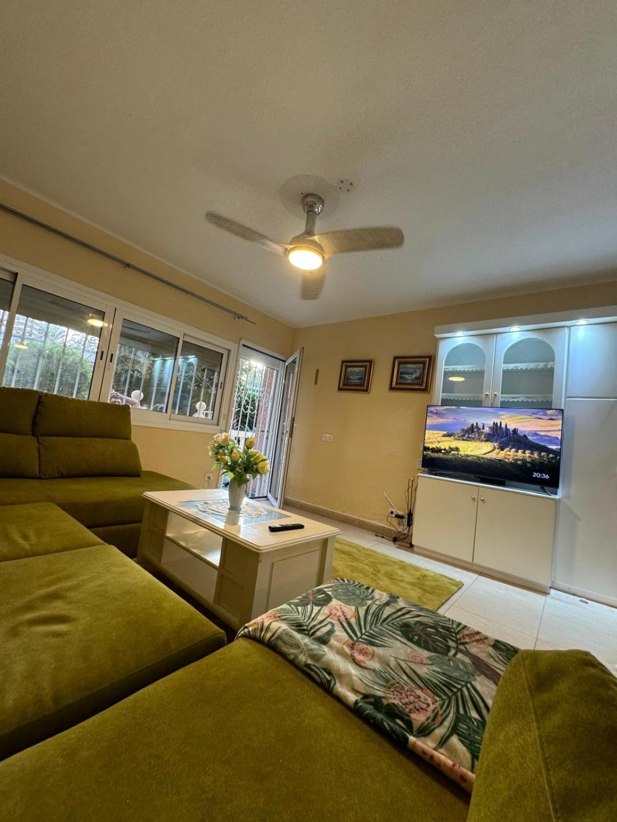 Super Terrace Levante Front Line Apartment Los Ranchos Self Check-In, Free Parking เบนิดอร์ม ภายนอก รูปภาพ