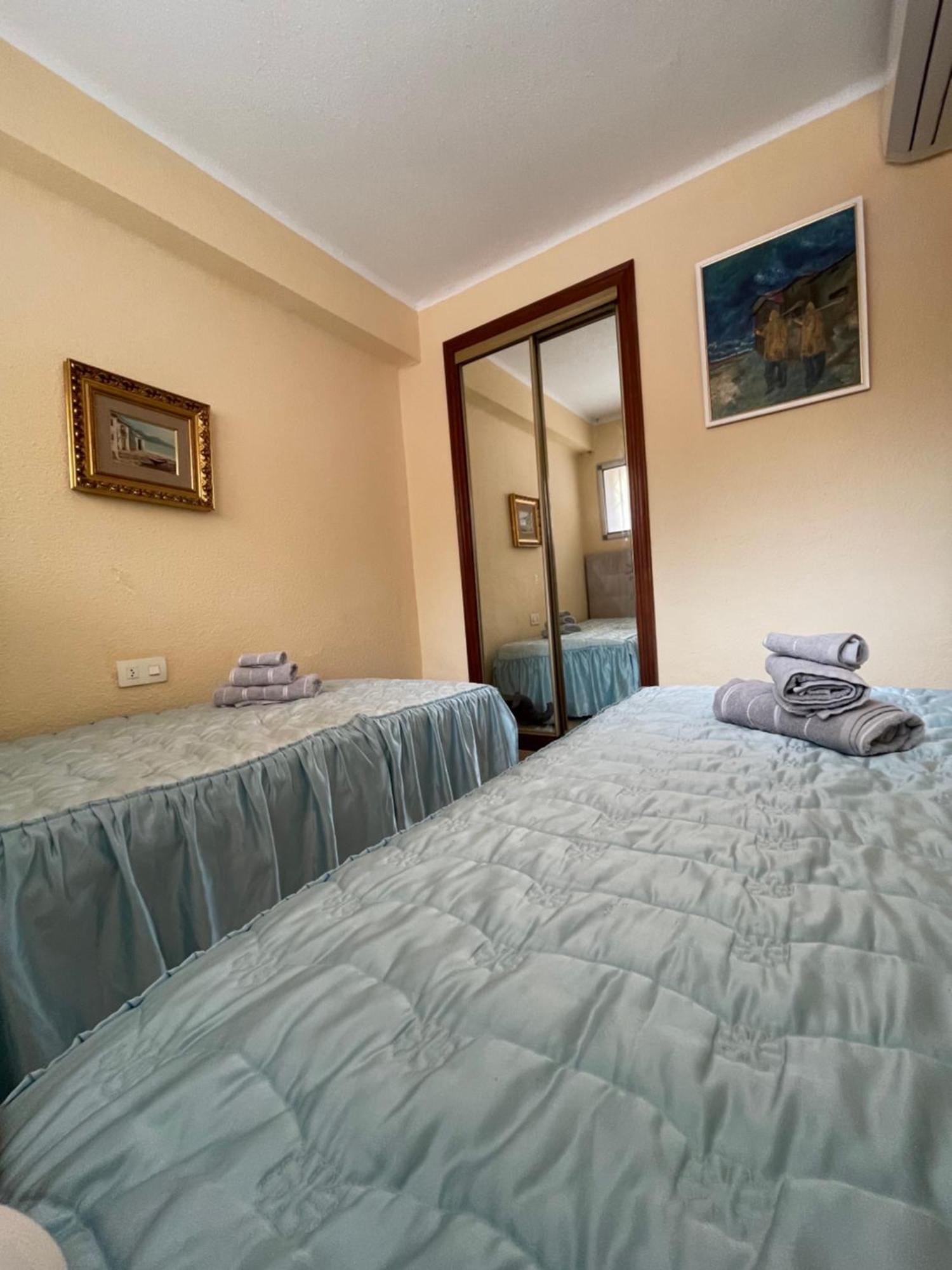 Super Terrace Levante Front Line Apartment Los Ranchos Self Check-In, Free Parking เบนิดอร์ม ภายนอก รูปภาพ