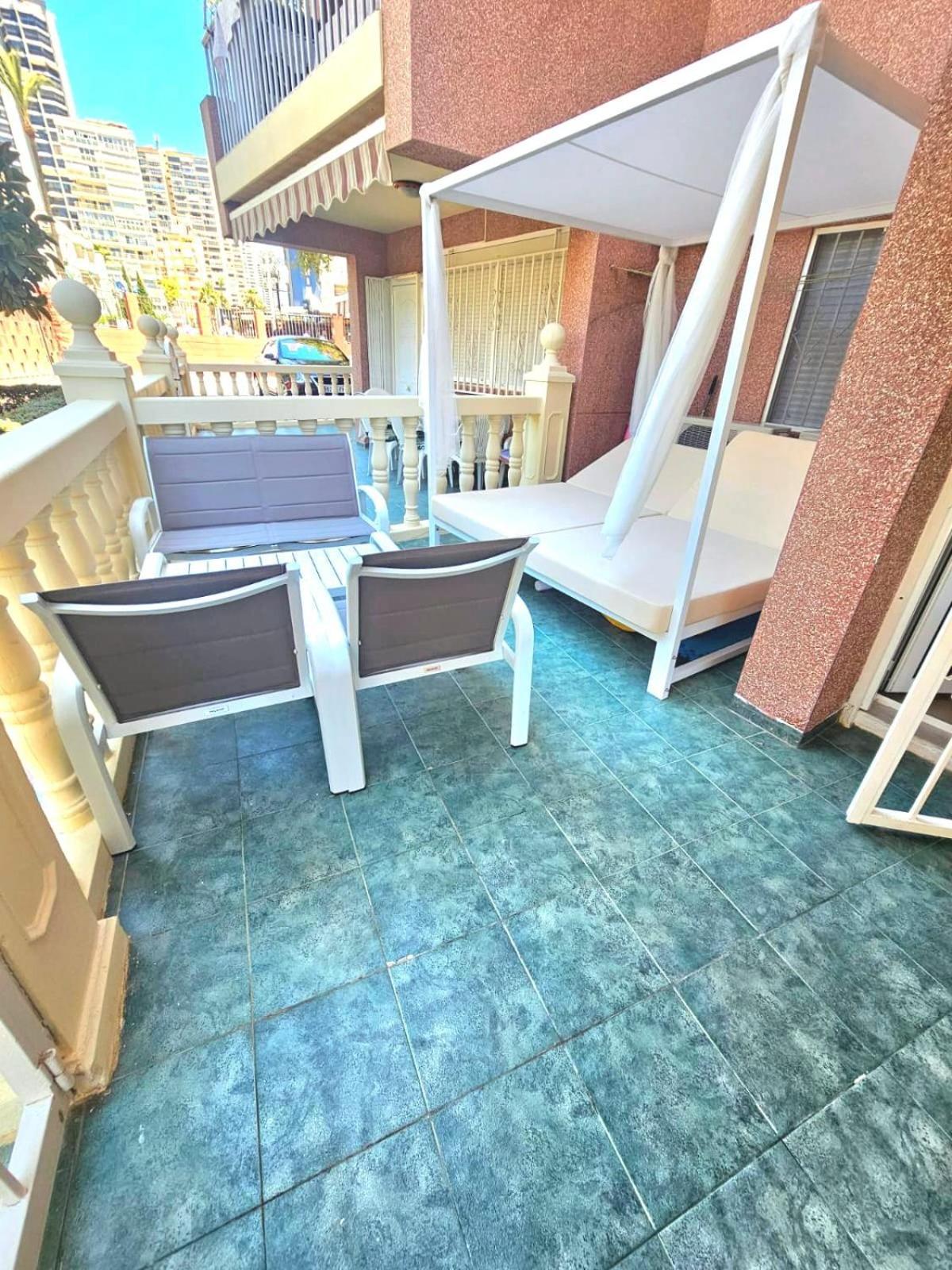 Super Terrace Levante Front Line Apartment Los Ranchos Self Check-In, Free Parking เบนิดอร์ม ภายนอก รูปภาพ